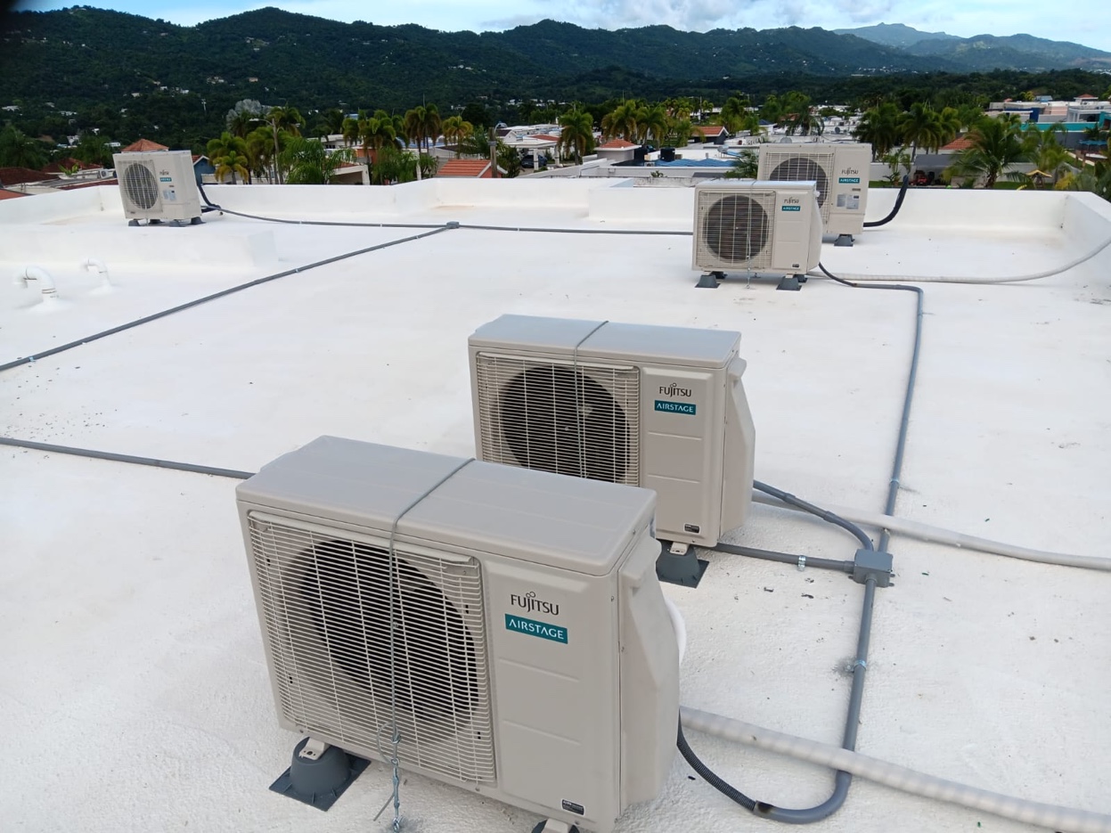 Fujitsu Airstage — Múltiples unidades en azotea