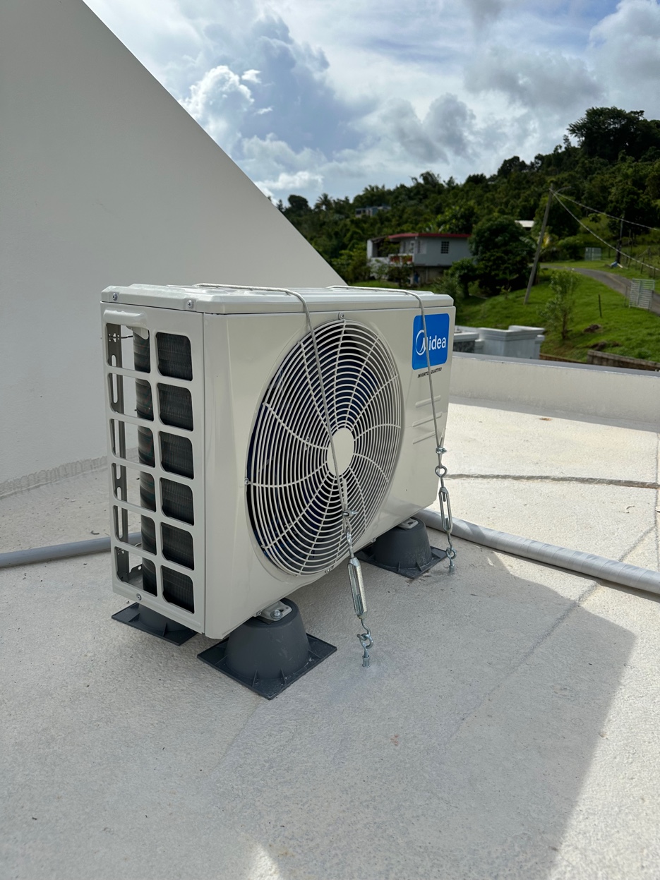 Midea Xtreme — Unidad exterior instalada