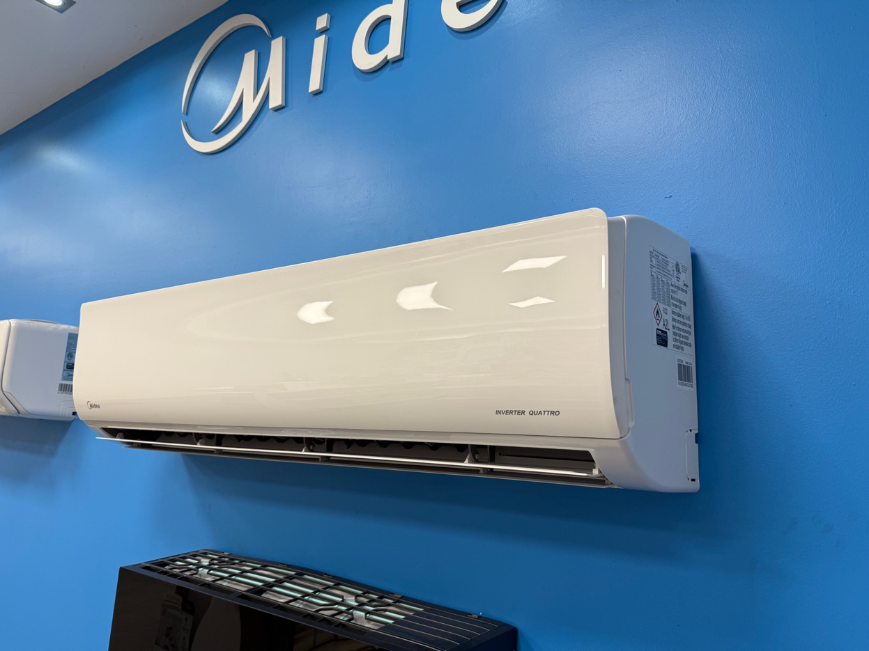 Midea Xtreme Inverter Quattro — Sala de exhibición